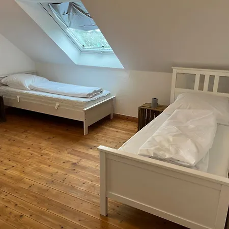 Admiralshuette Xxl - Fuer 12 Personen Zwischen Dornumersiel Und Bensersiel Feriehus